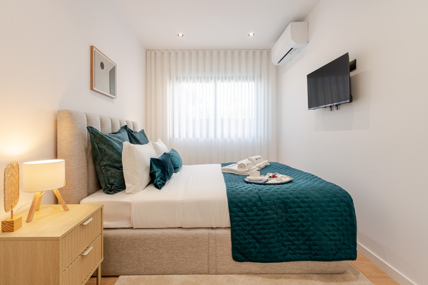 Urban Terrace & Stylish Living Spaces by HostWise 14 Host Wise Booking