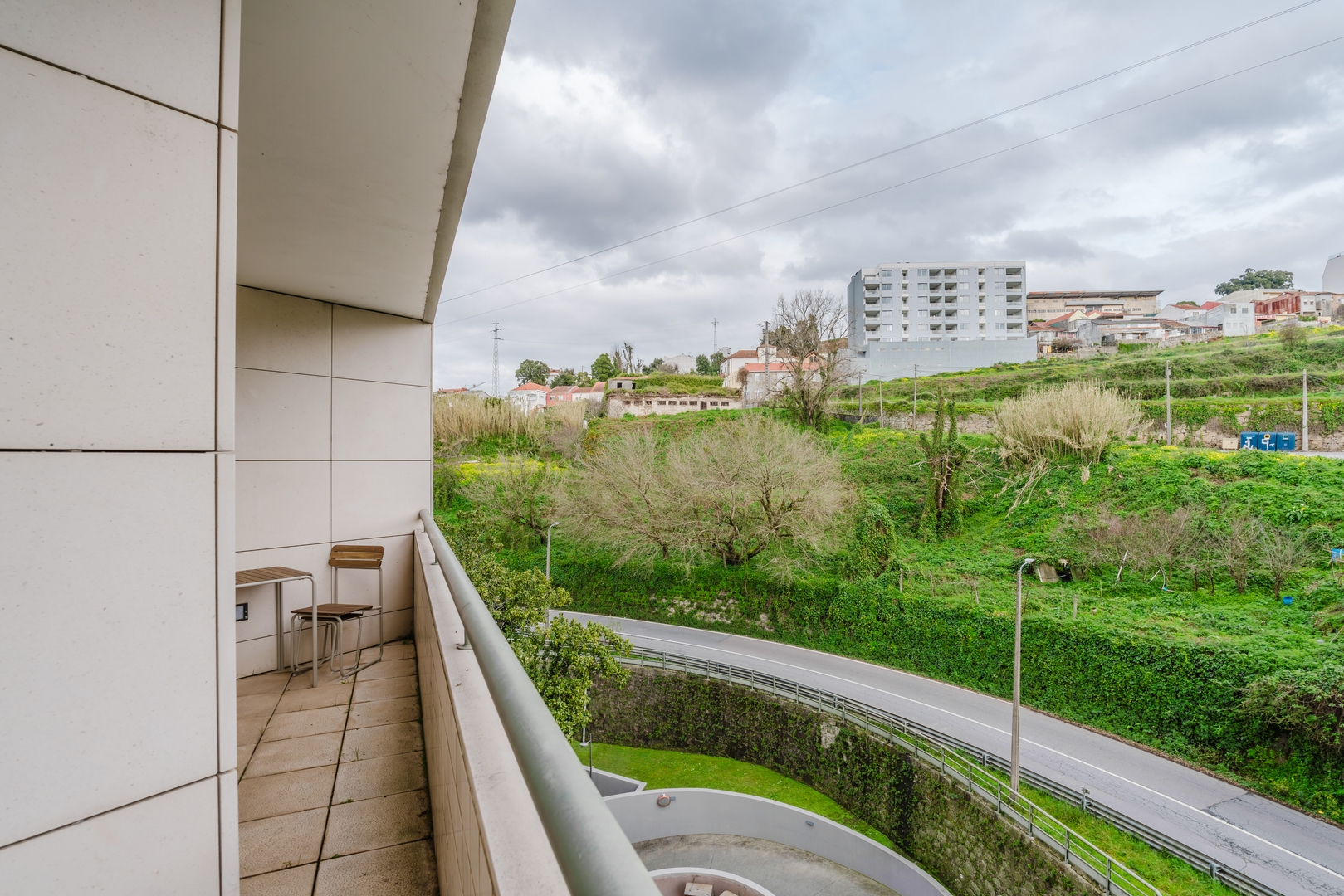 Elegant Riverfront Flat | Pool & Sports by Host Wise 10 Host Wise Booking