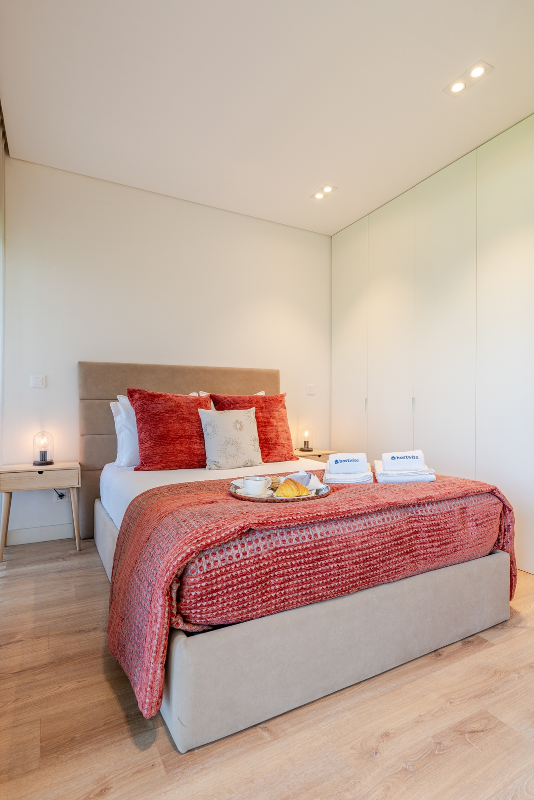 Studio w/ Balcony, Pool & Gym in Antas by HostWise 7 Host Wise Booking