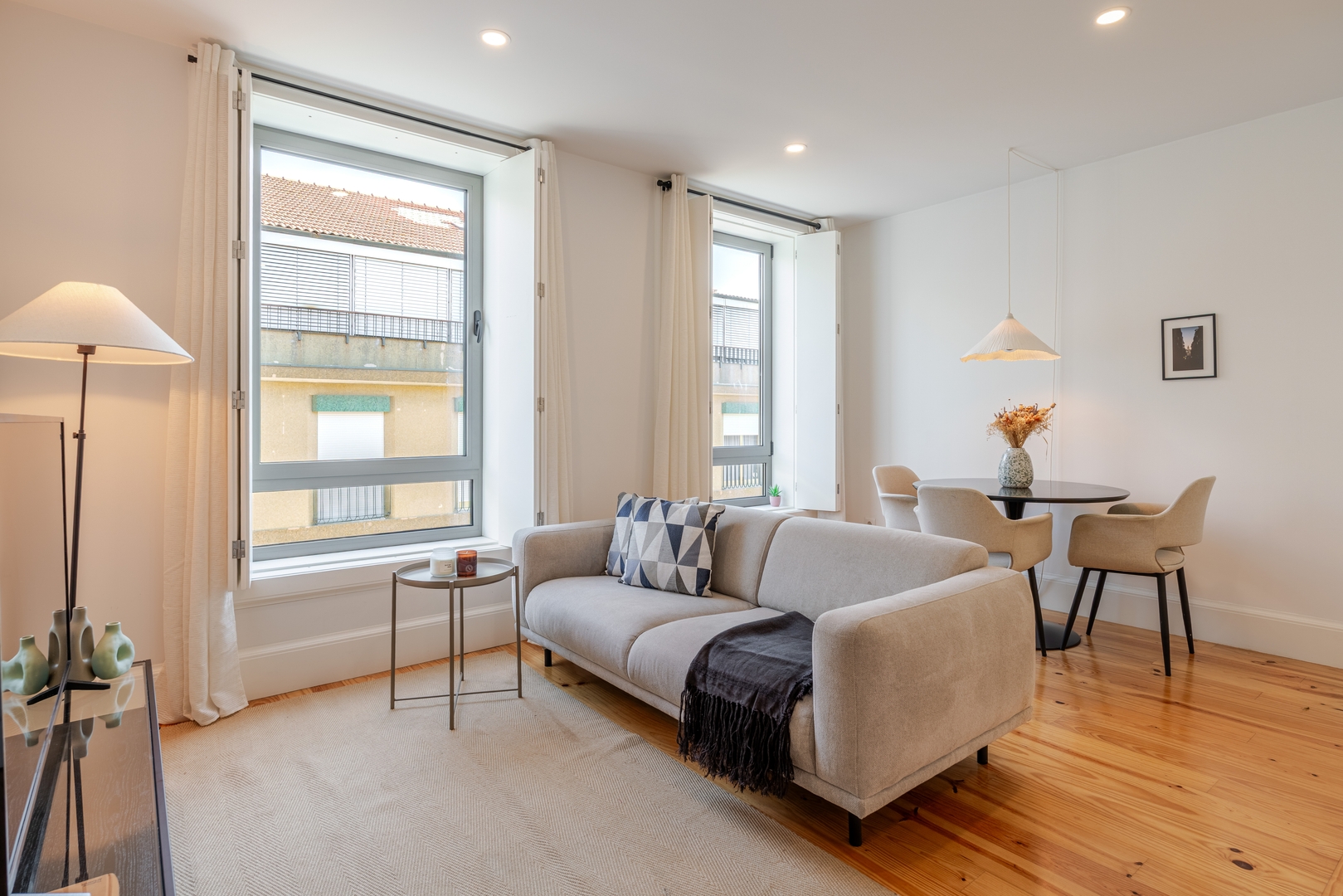 Colorful & Elegant Apartment by HostWise 10 Host Wise Booking