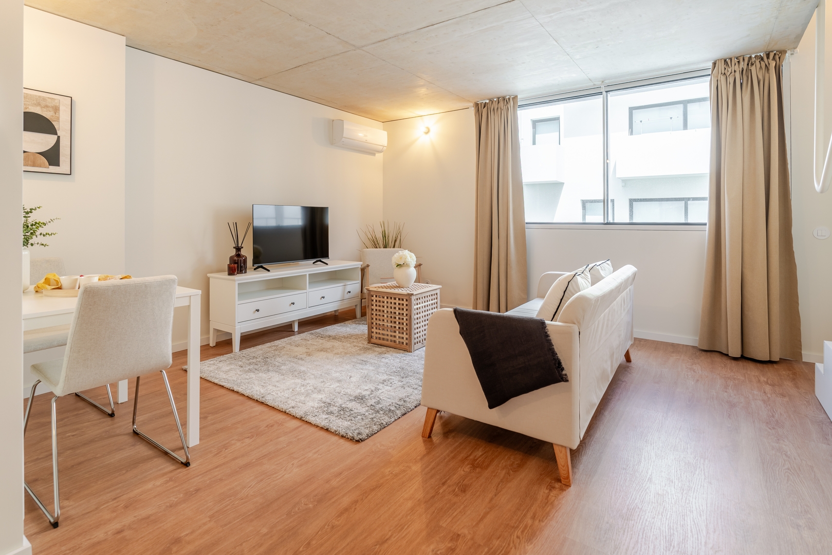 Modern 1BR Trio, Central Porto by HostWise 41 Host Wise Booking
