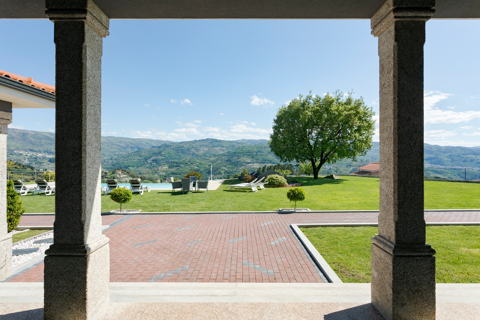 HostWise – Douro View Villa w/ 10 Suites & Pool 4 Host Wise Booking