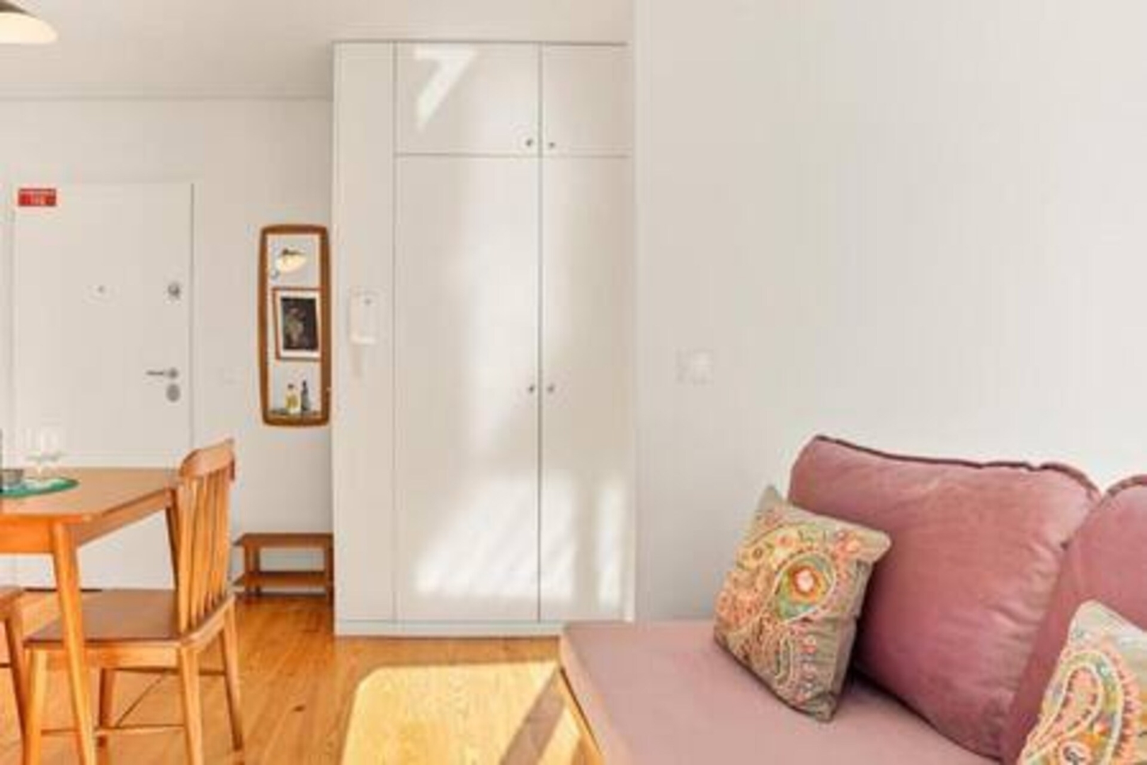 4 Trendy Studios w/ Balcony | Clérigos by HostWise 20 Host Wise Booking