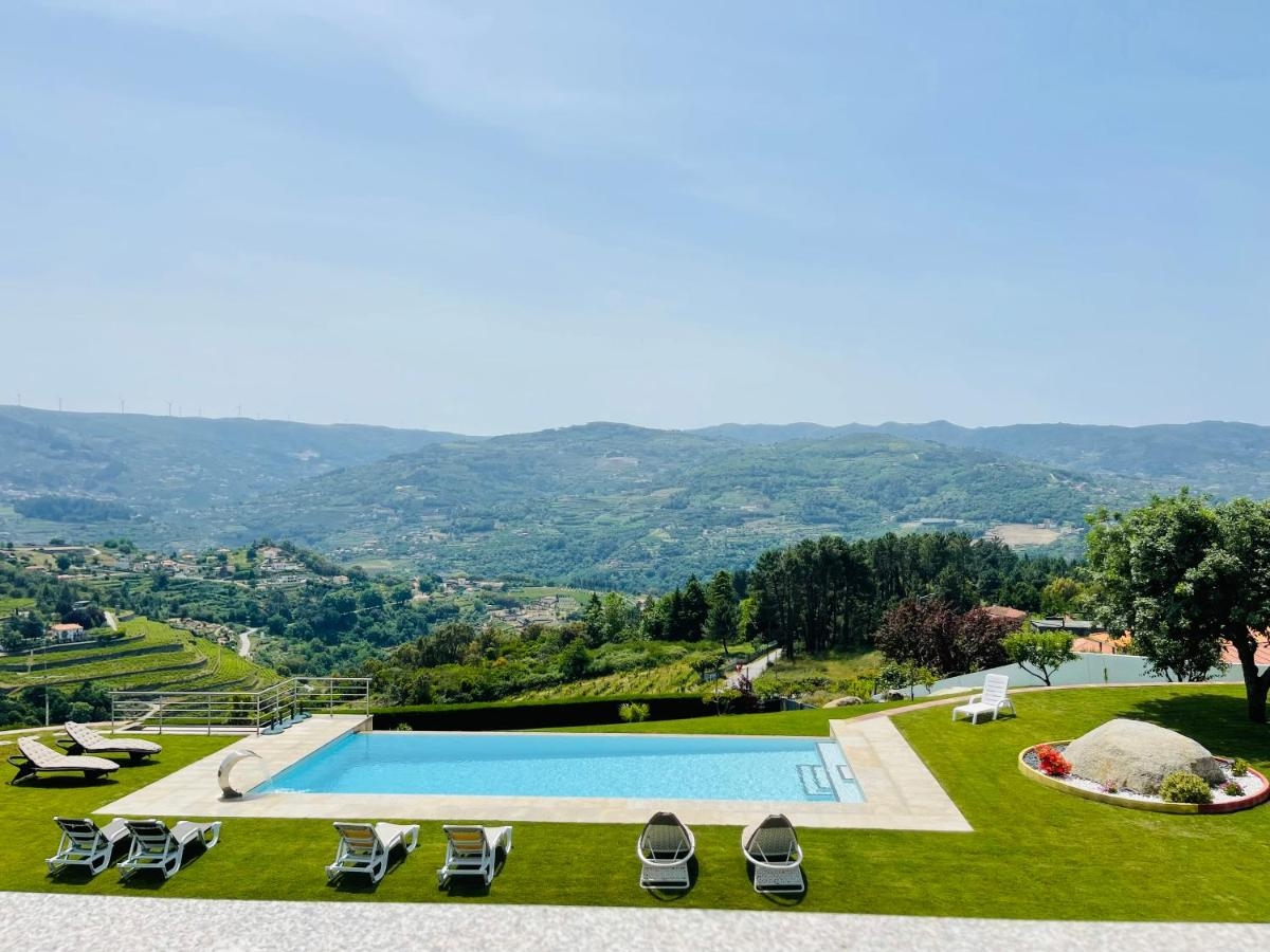 HostWise – Douro View Villa w/ 10 Suites & Pool 1 Host Wise Booking