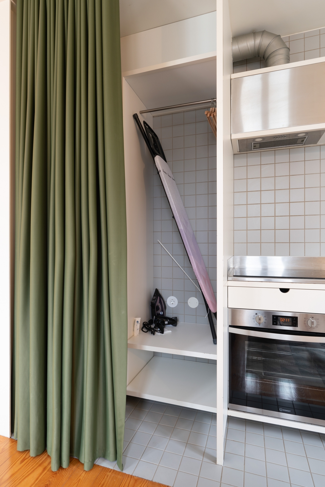 Dual Sunny Studios in Old Guimarães by HostWise 18 Host Wise Booking