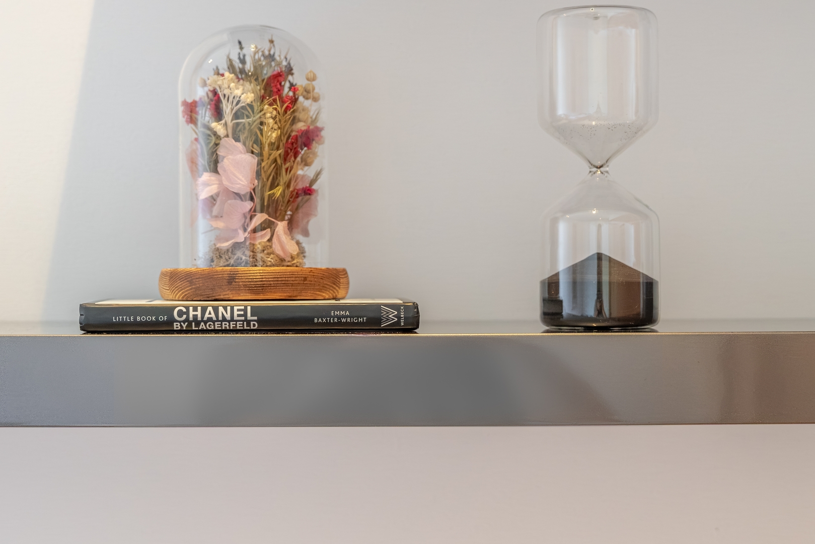 Modern Flat with Workspace in Foz by HostWise 28 Host Wise Booking