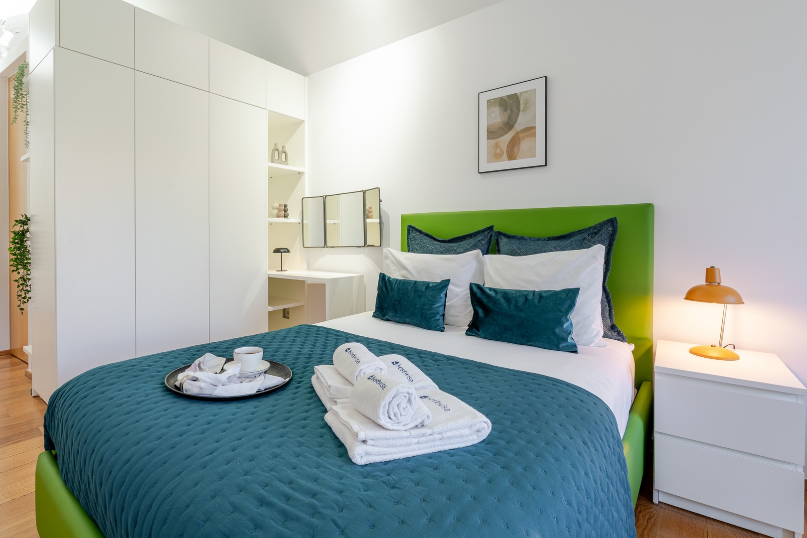 Modern & Cozy Studio by HostWise 9 Host Wise Booking