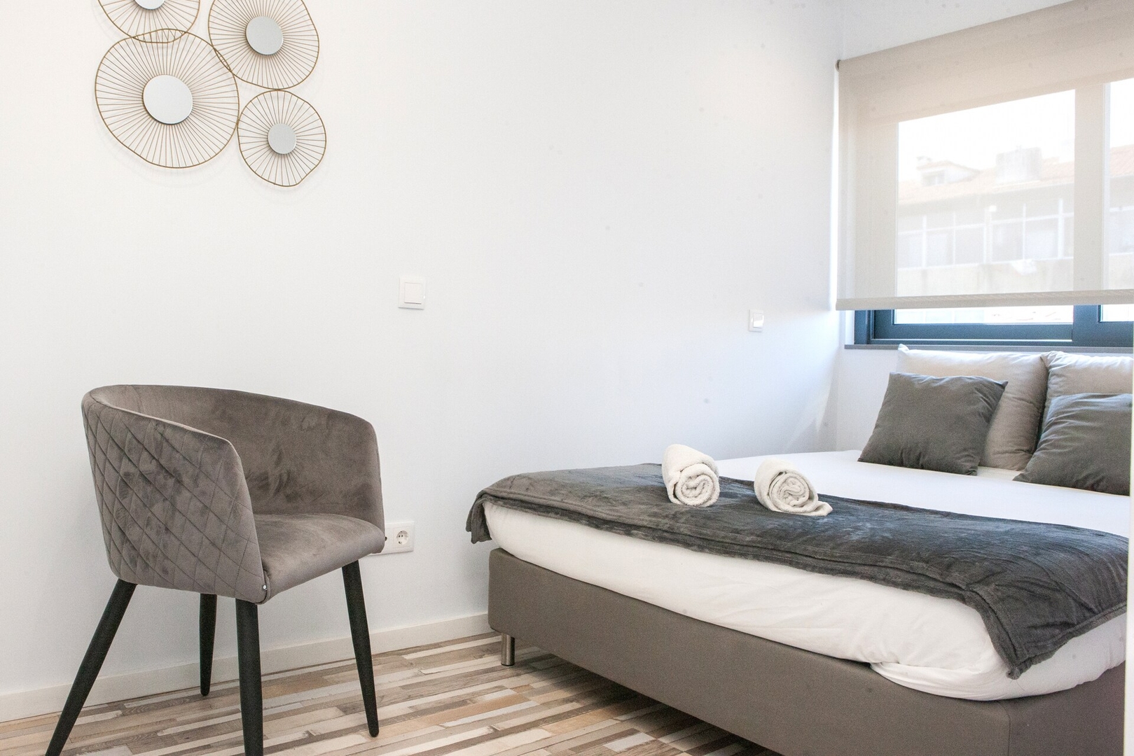 Charming Urban Flat w/ Balcony by HostWise 6 Host Wise Booking