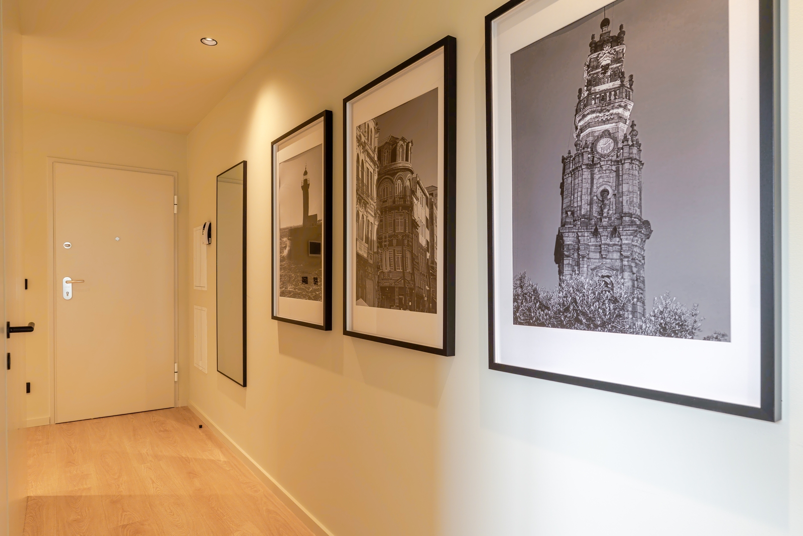 HostWise - Stylish Flat with Terrace & Garage 32 Host Wise Booking