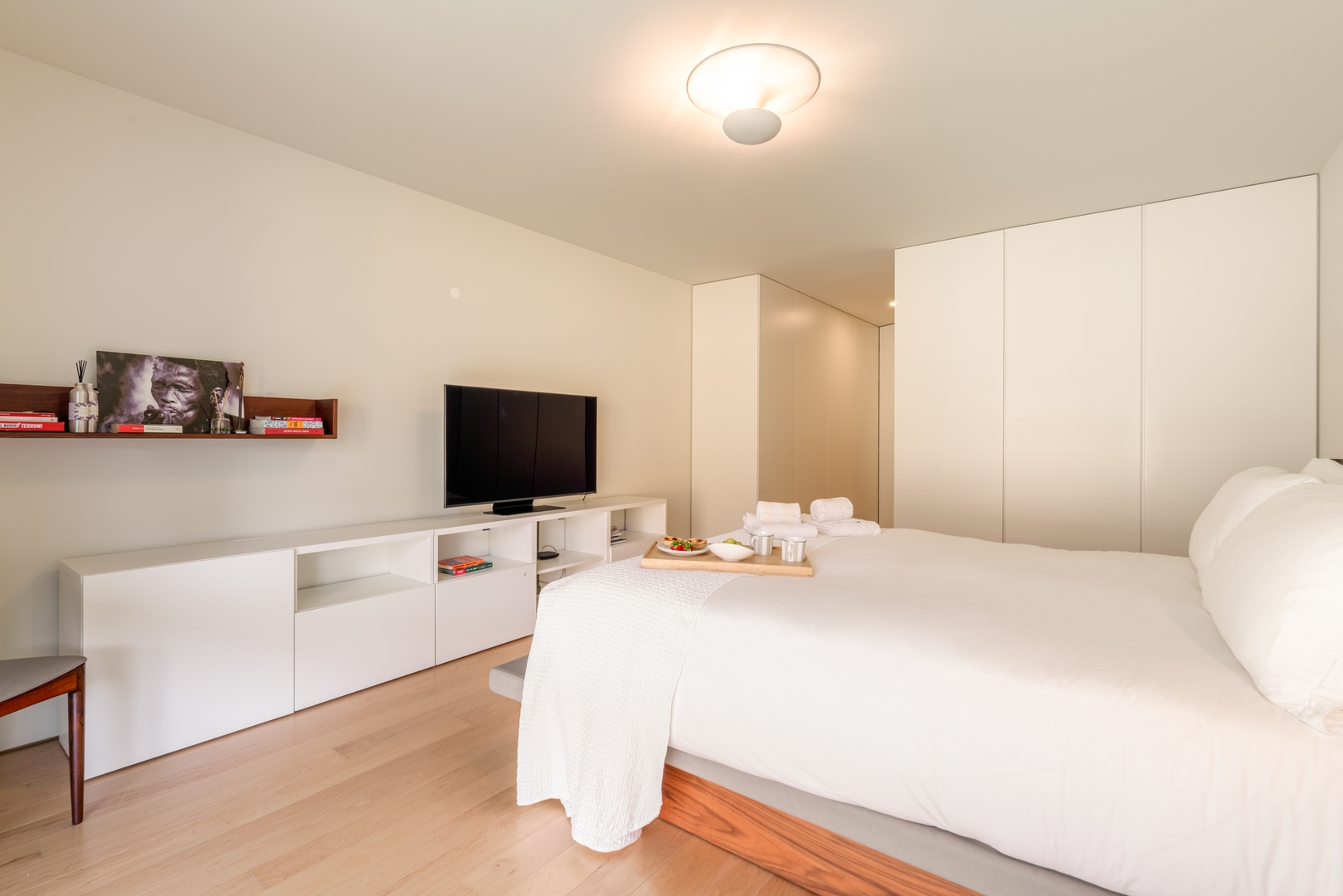 Grand Villa w/ Pool, Garden & Garage by HostWise 7 Host Wise Booking