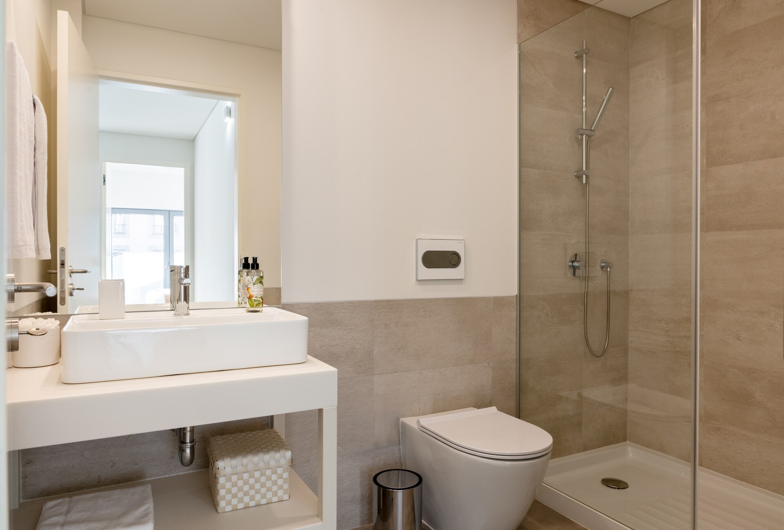 Host Wise - 2 Fervença Boutique Palace 8 Host Wise Booking