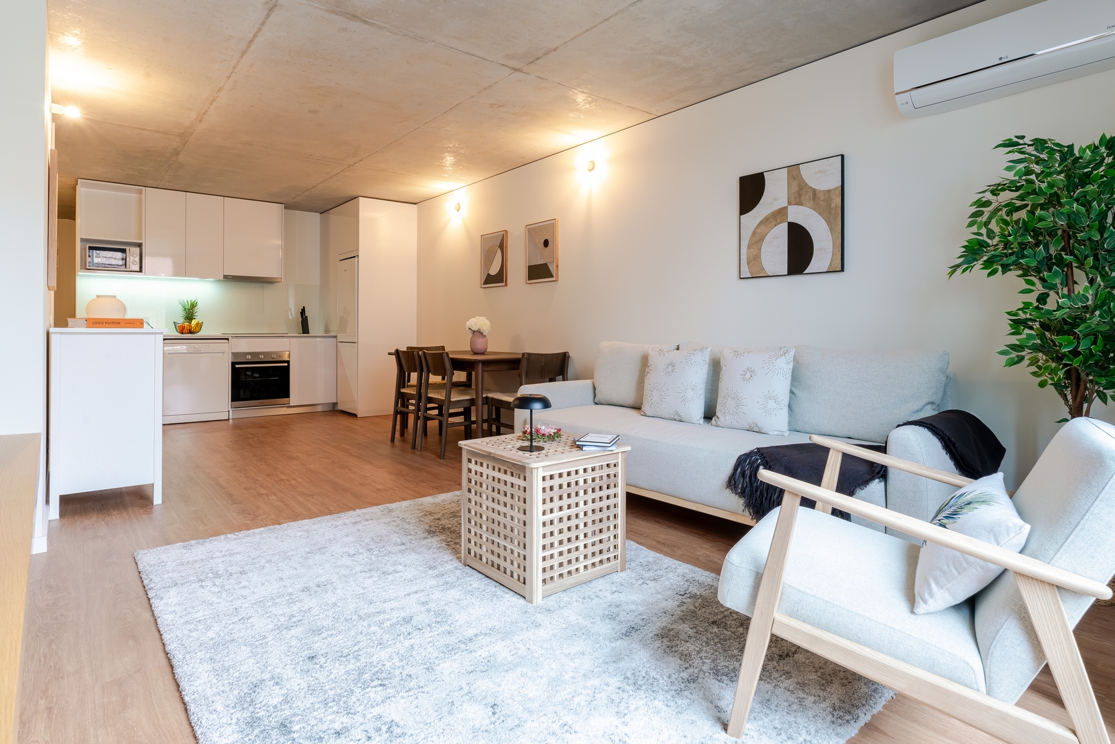 Modern 1BR Trio, Central Porto by HostWise 48 Host Wise Booking