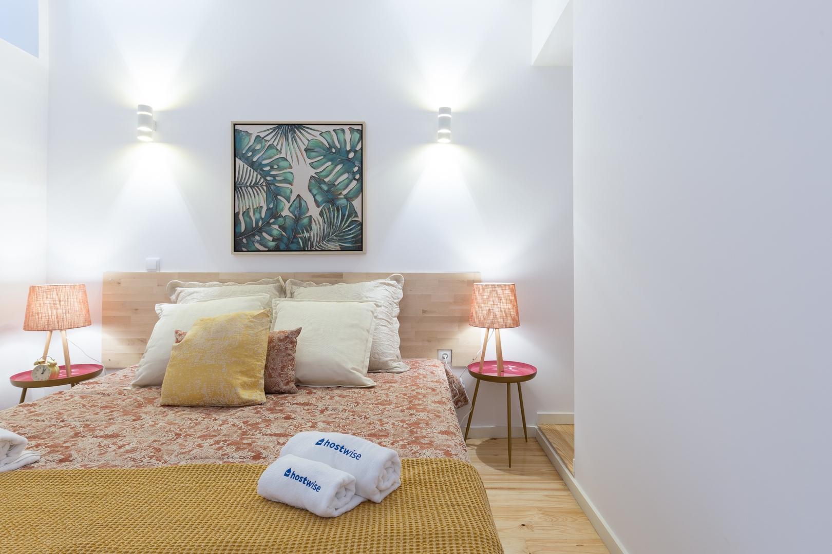 Lovely Flat w/ Jacuzzi & Terrace by HostWise 9 Host Wise Booking