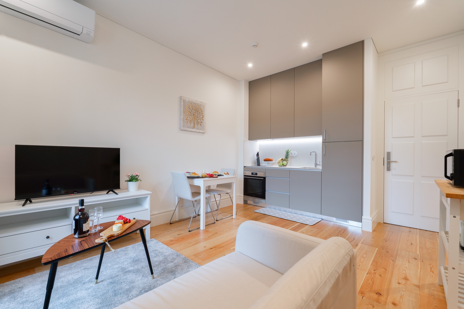Modern & Spacious Apartments by HostWise 17 Host Wise Booking