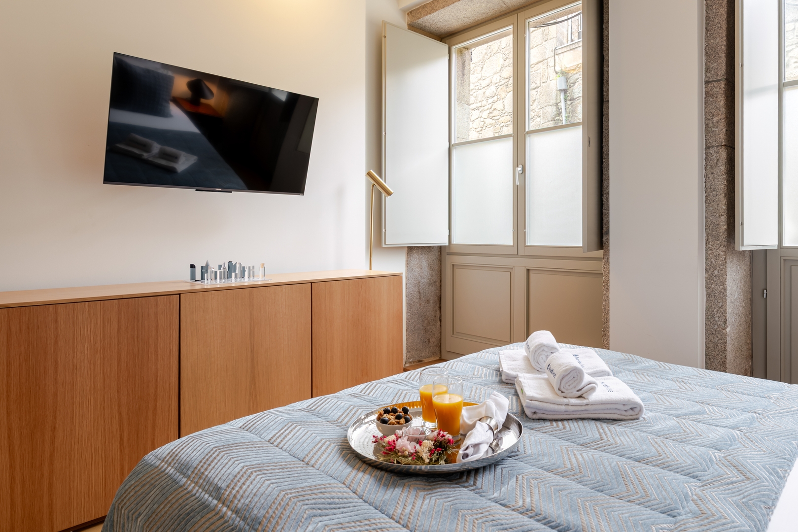 Central & Cozy Studio by HostWise 20 Host Wise Booking