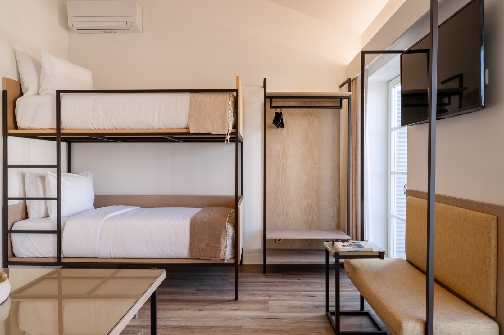 Host Wise - Fervença Boutique Palace 15 16 Host Wise Booking