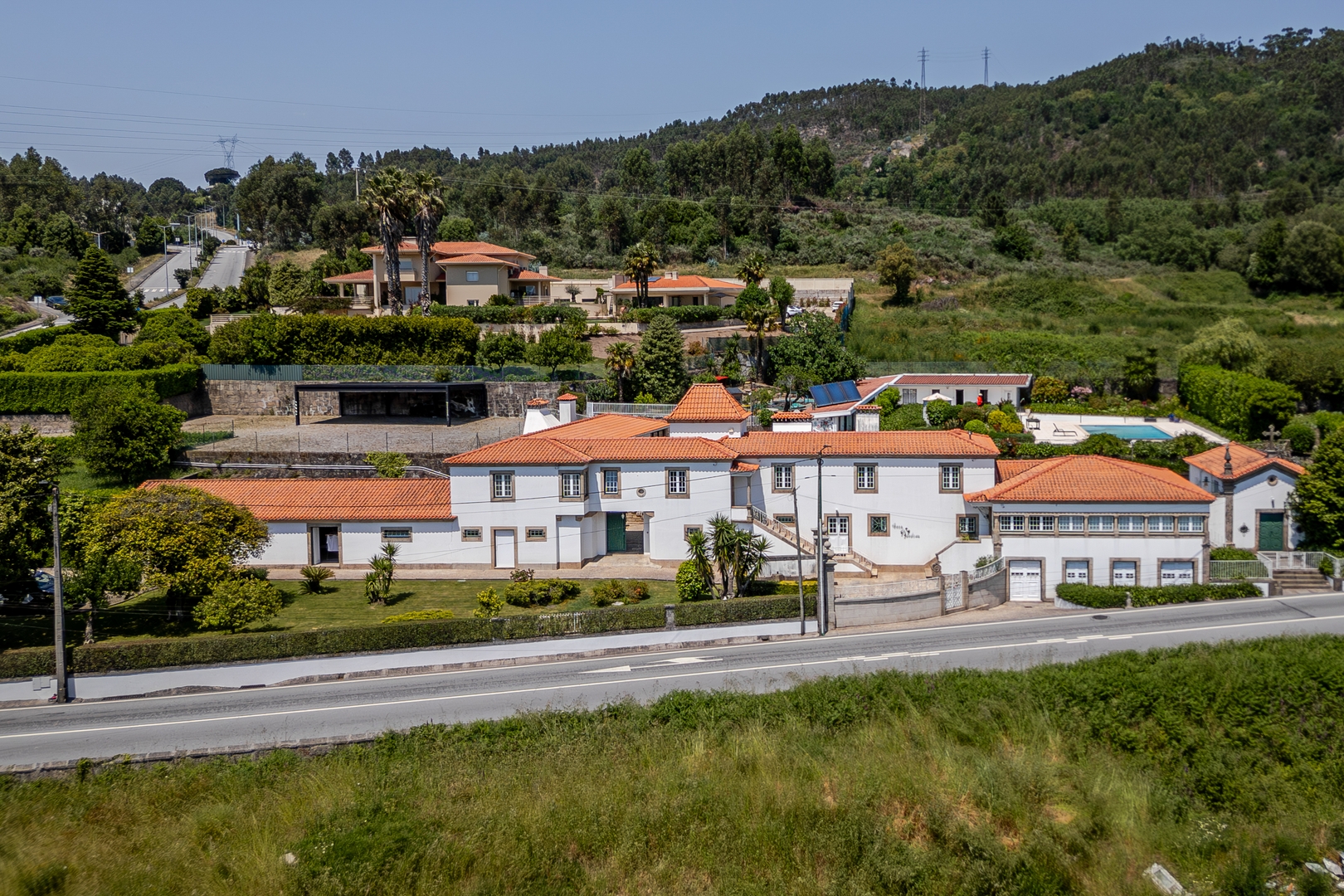 HostWise - Modern Comfort & Shared Pool in Paredes 56 Host Wise Booking