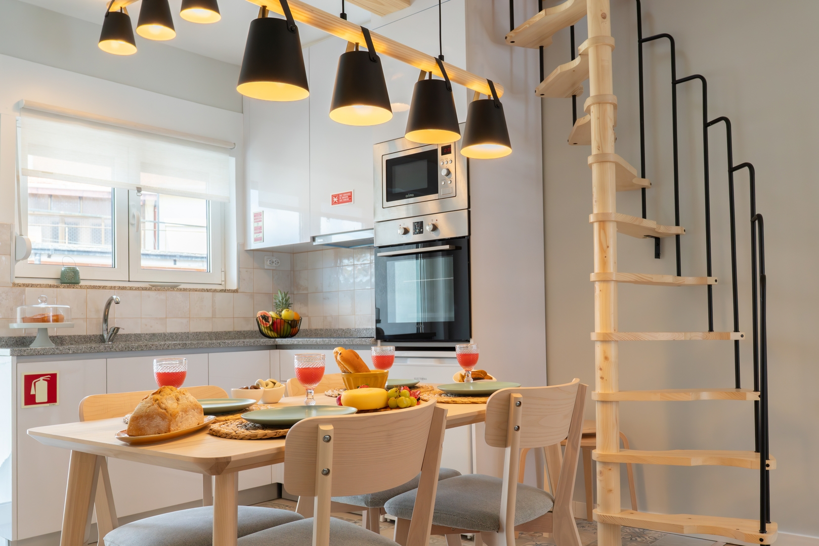 Quinta do Vintém w/ Terrace near WOW by HostWise 17 Host Wise Booking