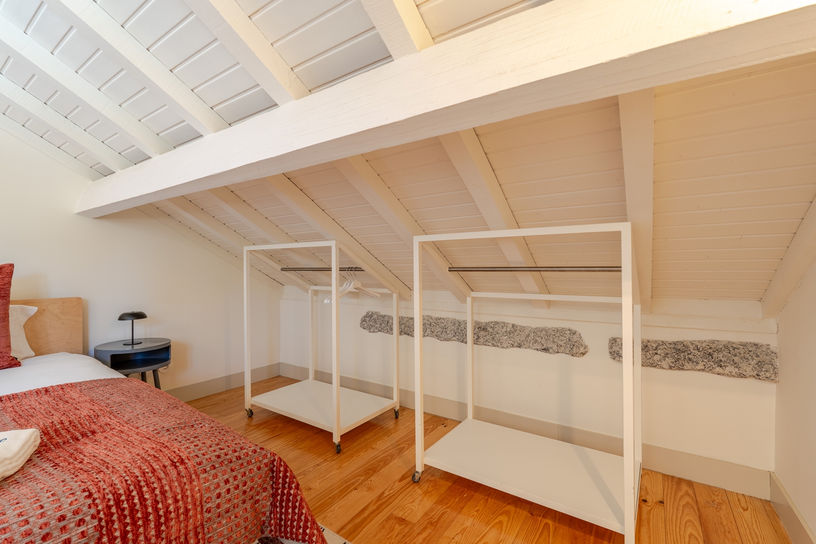 Studios & Spacious T4 with Garden by HostWise 59 Host Wise Booking