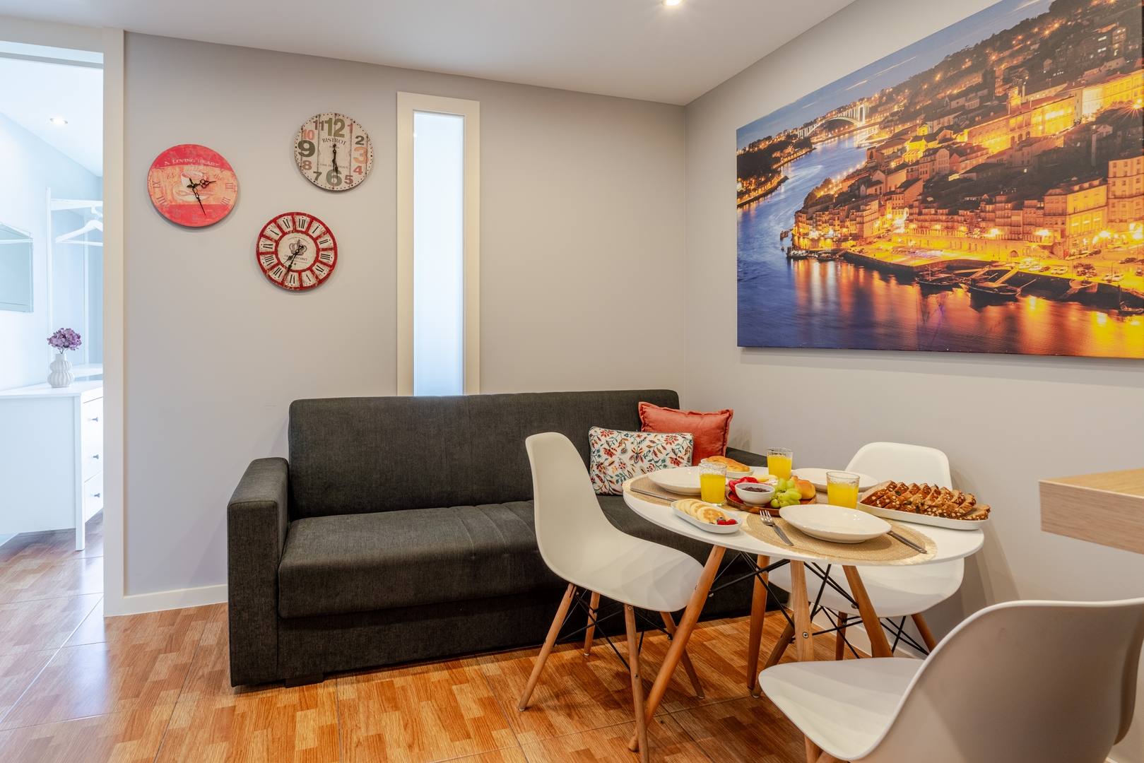 City Views & Balcony in Historic Porto by HostWise 6 Host Wise Booking