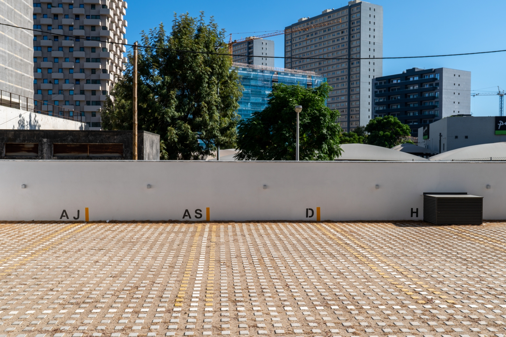 Sleek & Modern Flat w/ Private Garage by HostWise 32 Host Wise Booking