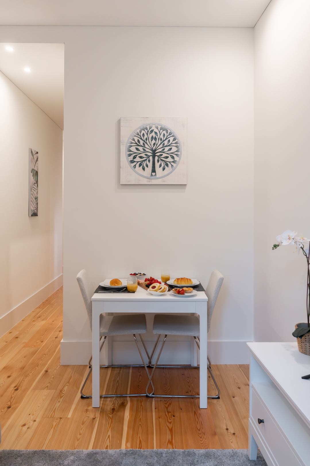 Modern & Spacious Apartments by HostWise 27 Host Wise Booking