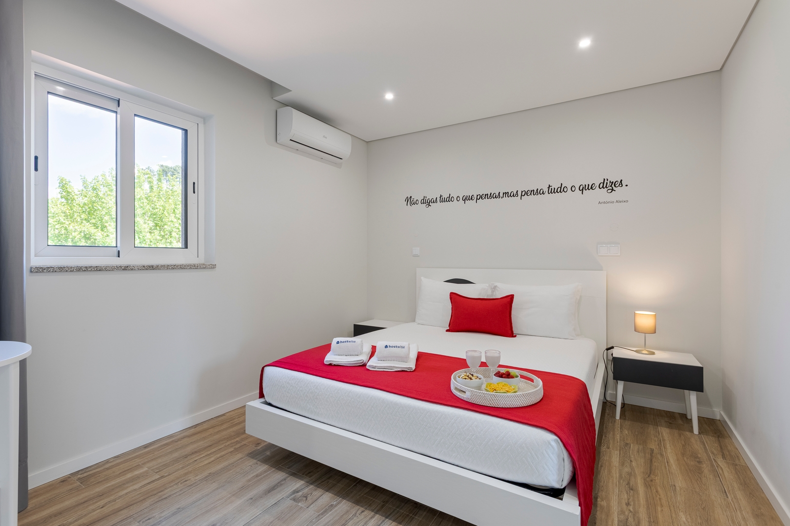 HostWise - 10BR Douro Villa with Pool 46 Host Wise Booking