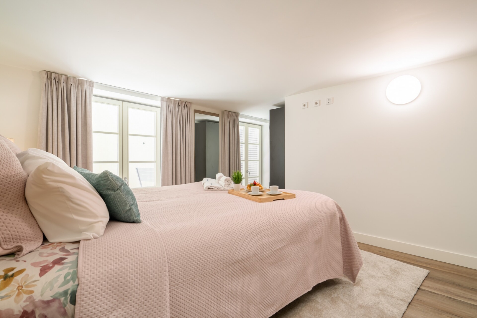 Host Wise - 6 Flats Fervença Boutique Palace 14 Host Wise Booking