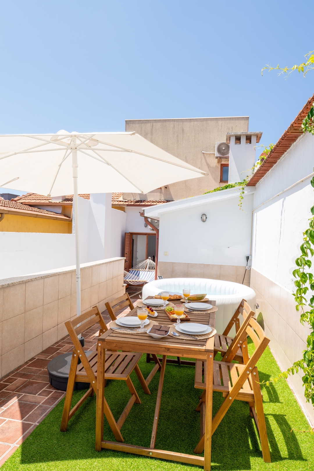 Spacious Duplex | Jacuzzi & Terrace by HostWise 42 Host Wise Booking
