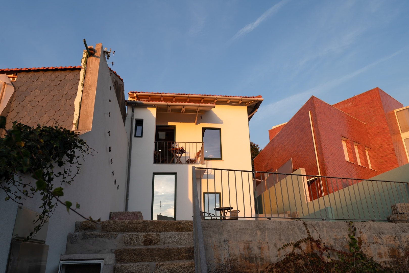 Sunlit Apartments in Foz do Douro by HostWise 50 Host Wise Booking