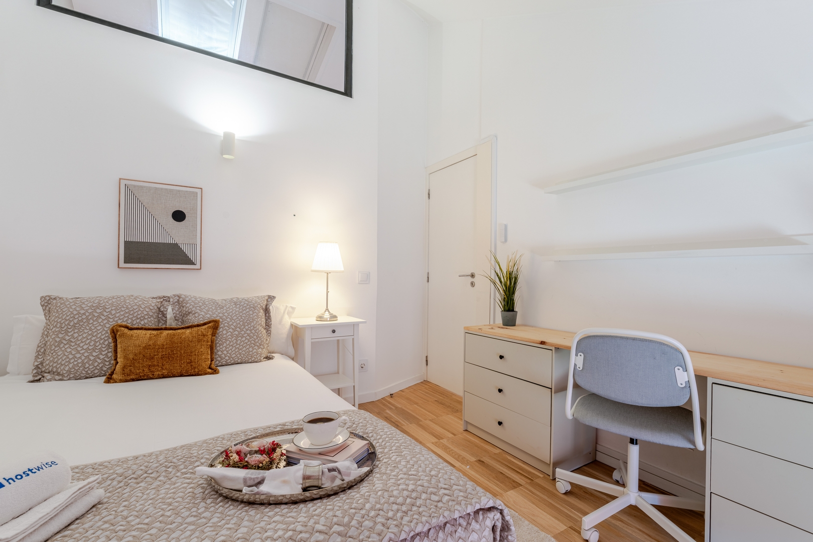 Stylish Open-Plan Flat with Swimming Pool by HostWise 19 Host Wise Booking