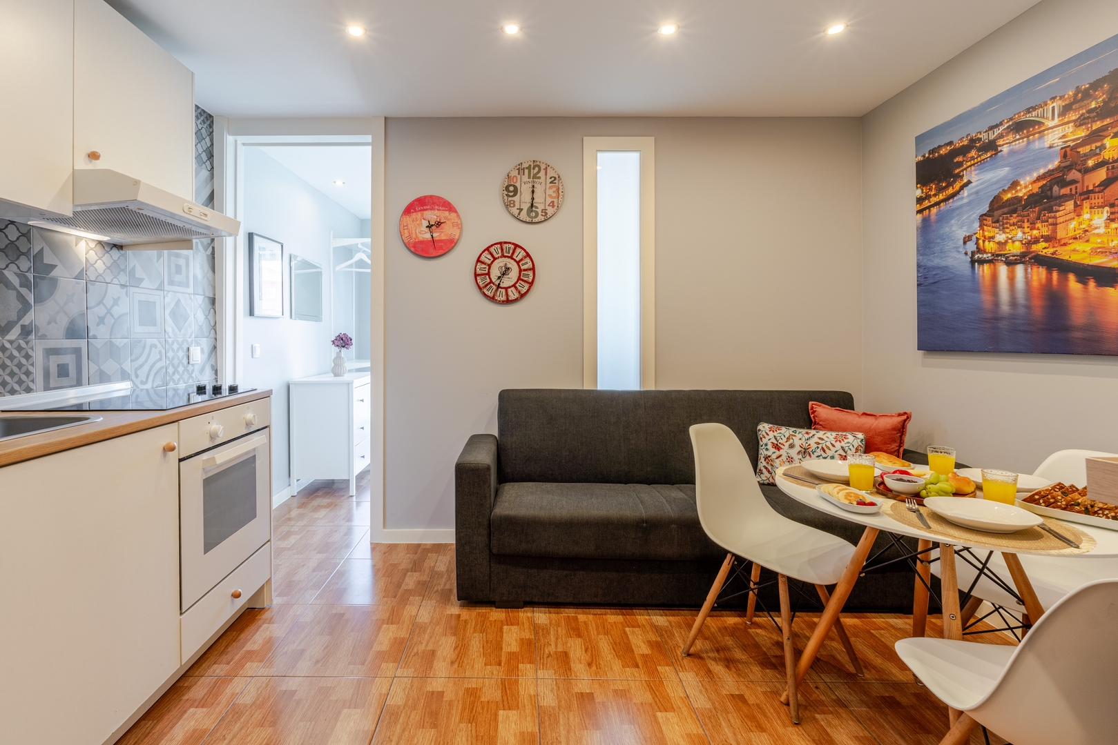 City Views & Balcony in Historic Porto by HostWise 2 Host Wise Booking