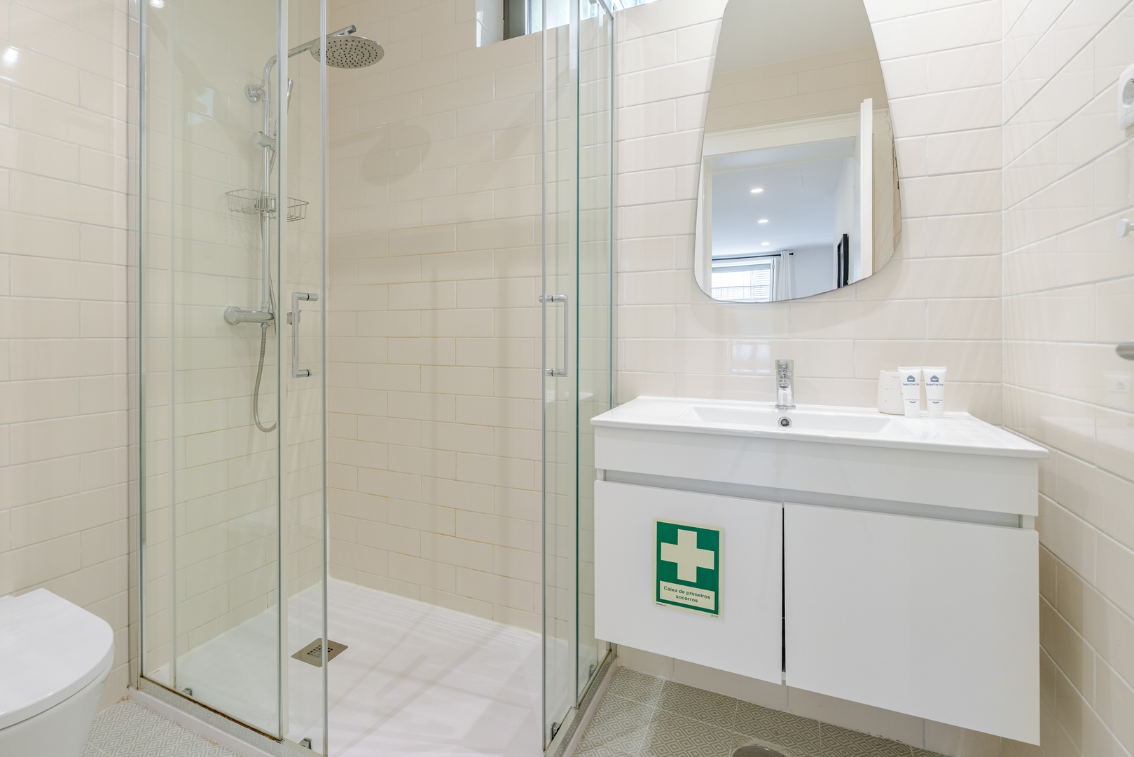 Colorful & Elegant Apartment by HostWise 19 Host Wise Booking