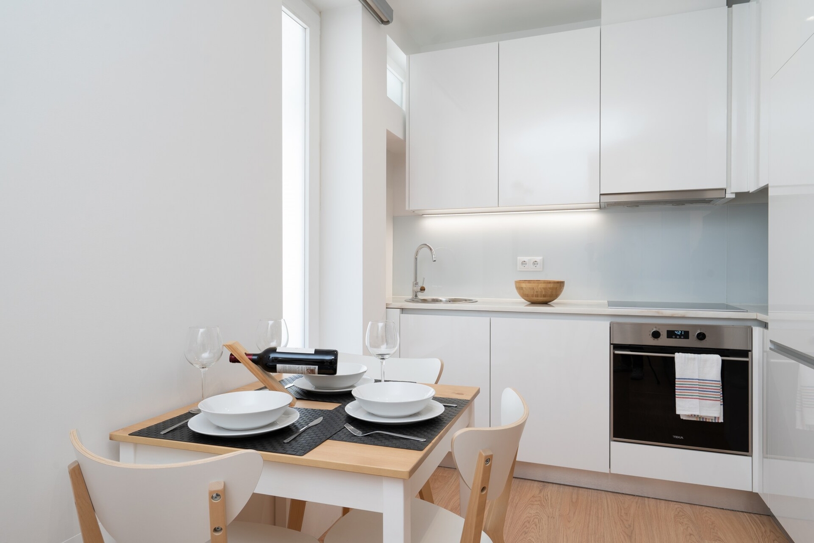 Host Wise - Cozy Bright Studio | Gaia 21 Host Wise Booking