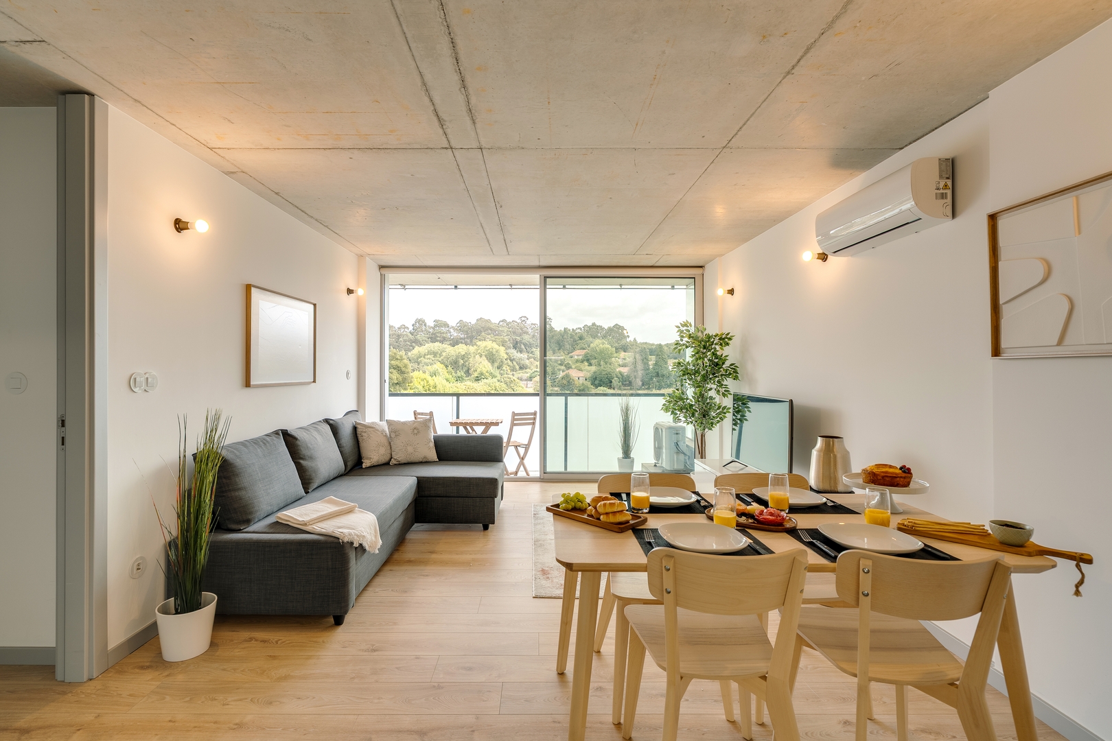 Premium Flat w/ Balcony, Pool & Garage by HostWise 22 Host Wise Booking