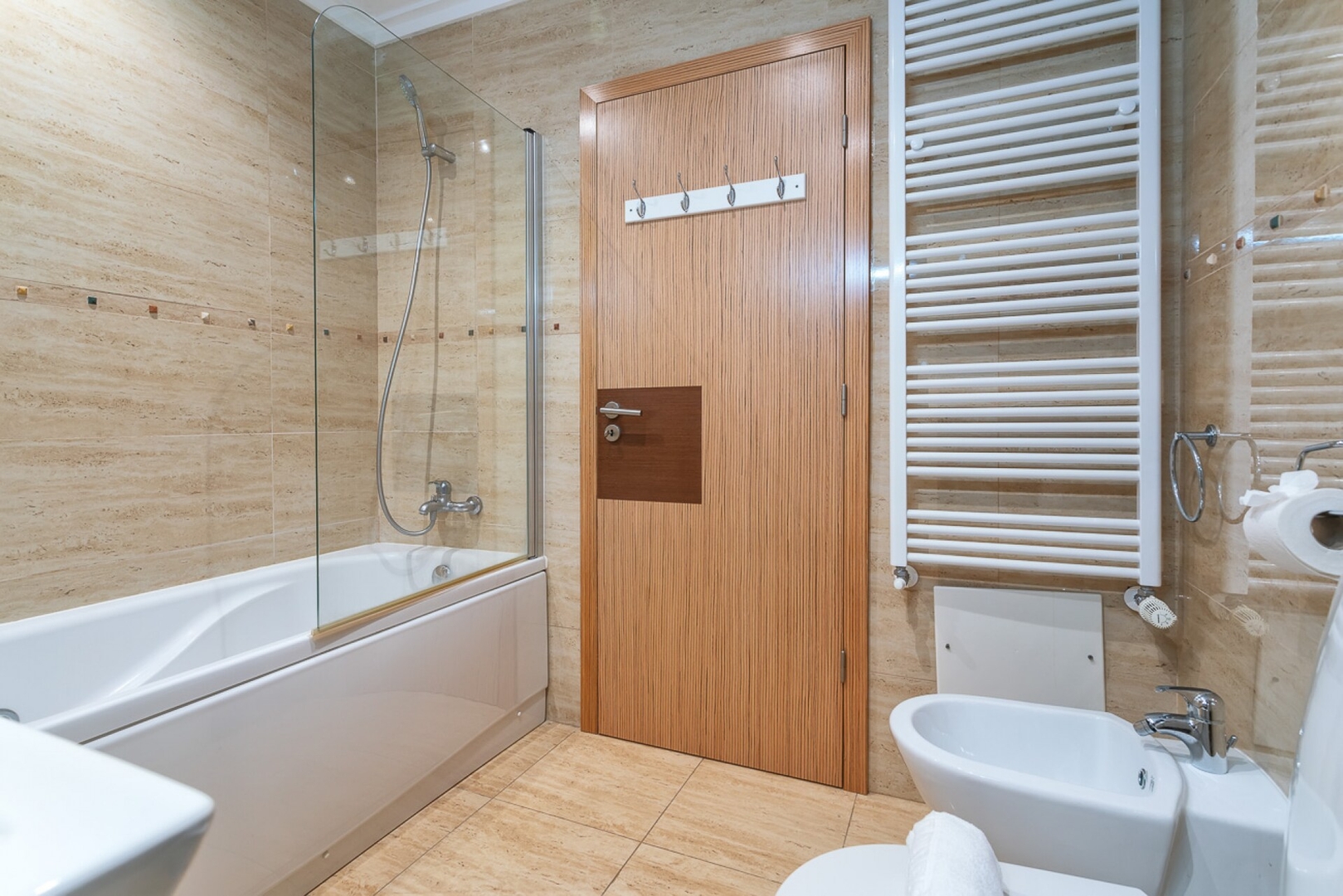 Host Wise - Deluxe House | Pool & Jacuzzi 34 Host Wise Booking