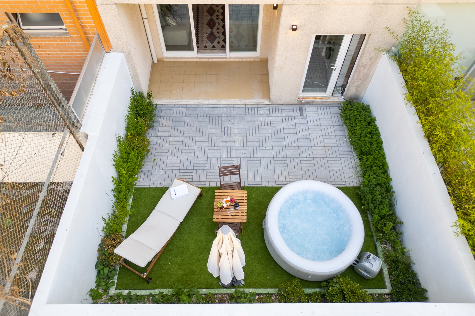 HostWise – Modern Flat w/ Terrace | Near the Beach 32 Host Wise Booking