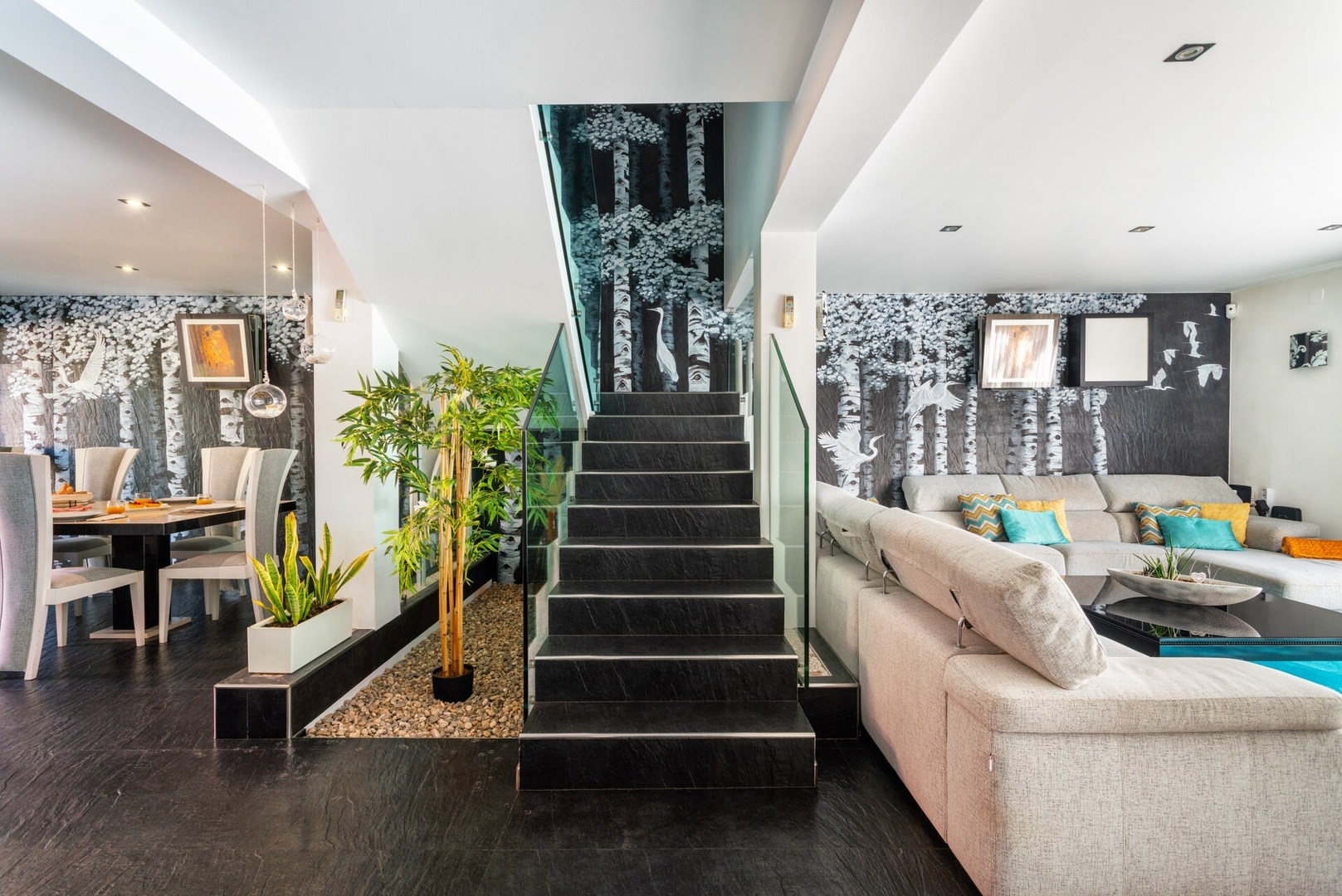 Host Wise - Luxurious House with Private Salt Pool 3 Host Wise Booking