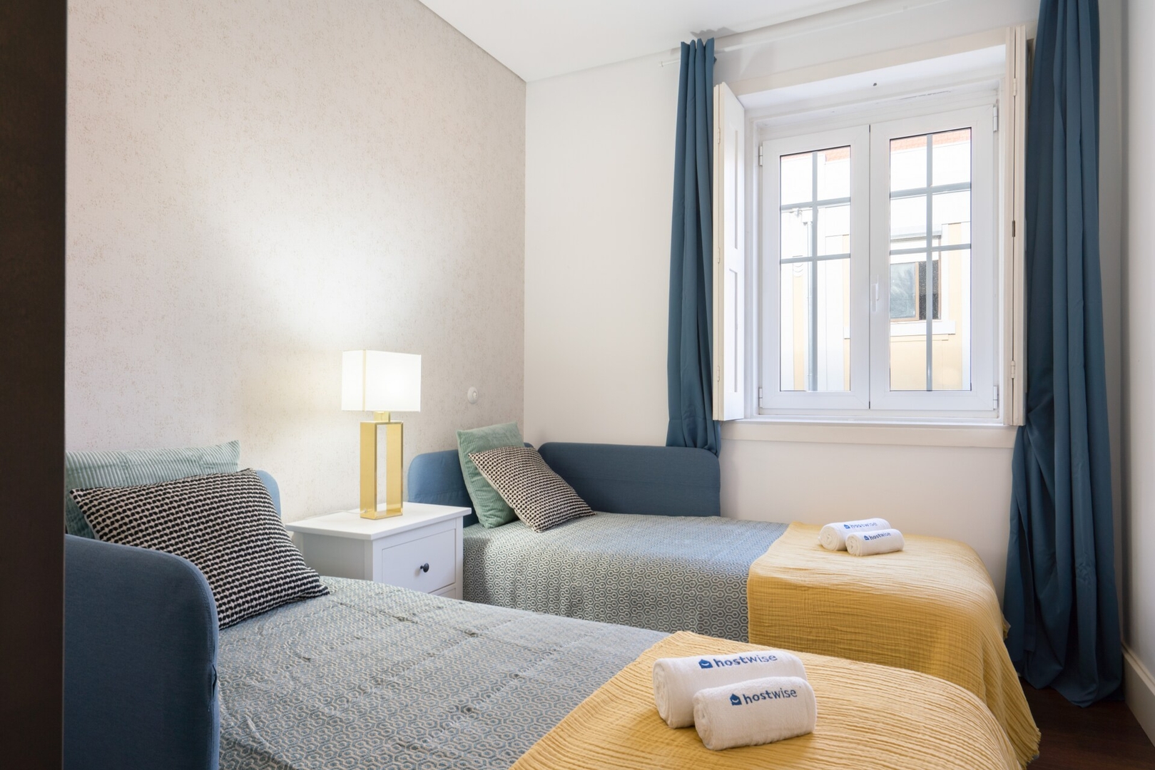 Host Wise - 2 Rustic Colorful Flats | Terrace 30 Host Wise Booking
