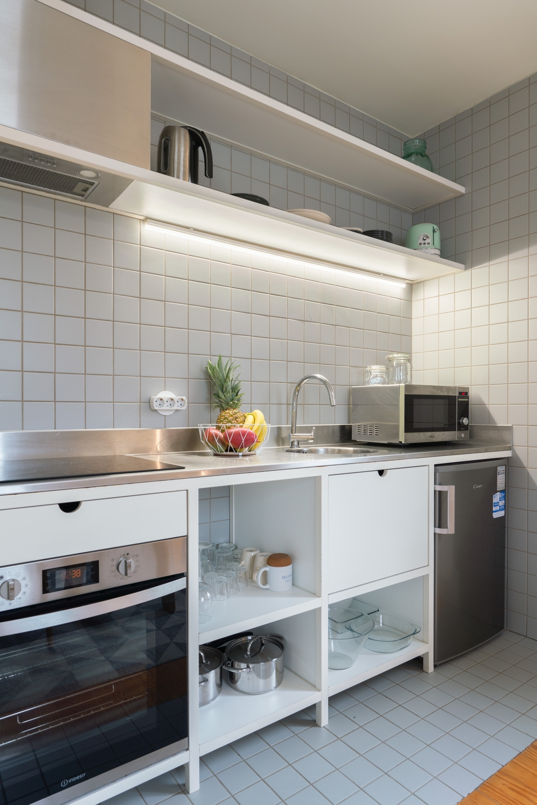 Dual Sunny Studios in Old Guimarães by HostWise 4 Host Wise Booking