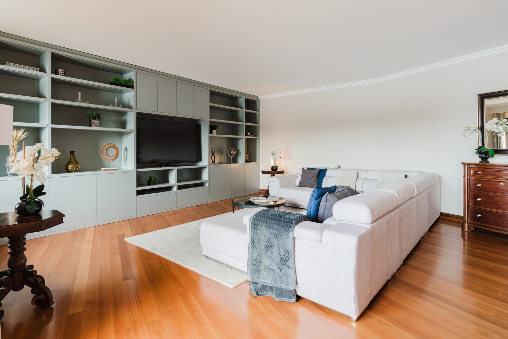 Elegant Riverfront Flat | Pool & Sports by Host Wise 20 Host Wise Booking