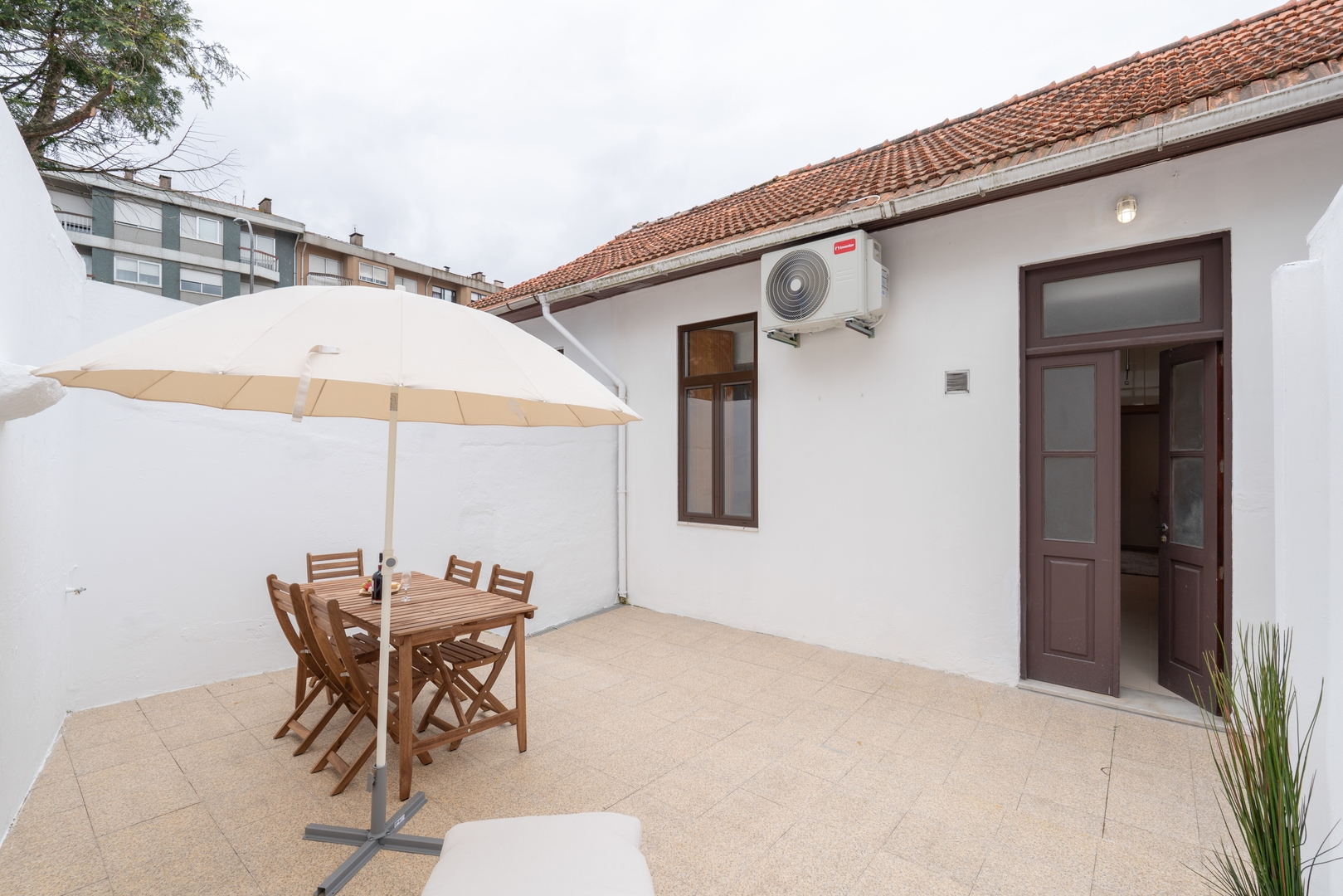Traditional House with Terrace by HostWise 32 Host Wise Booking