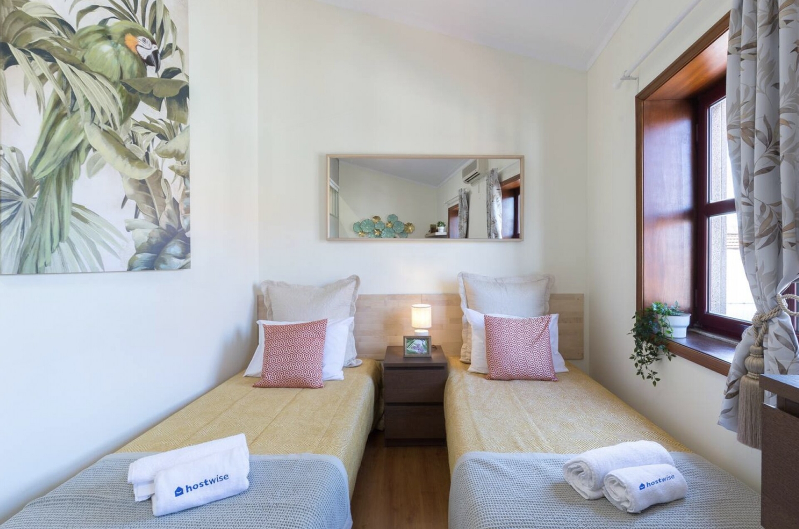 Host Wise - Central Comfy Flat 4 Host Wise Booking