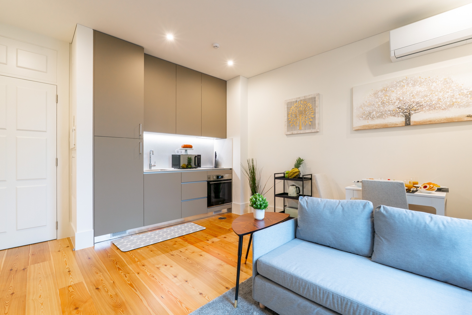 Sunny Flats w/ Balcony by HostWise 24 Host Wise Booking