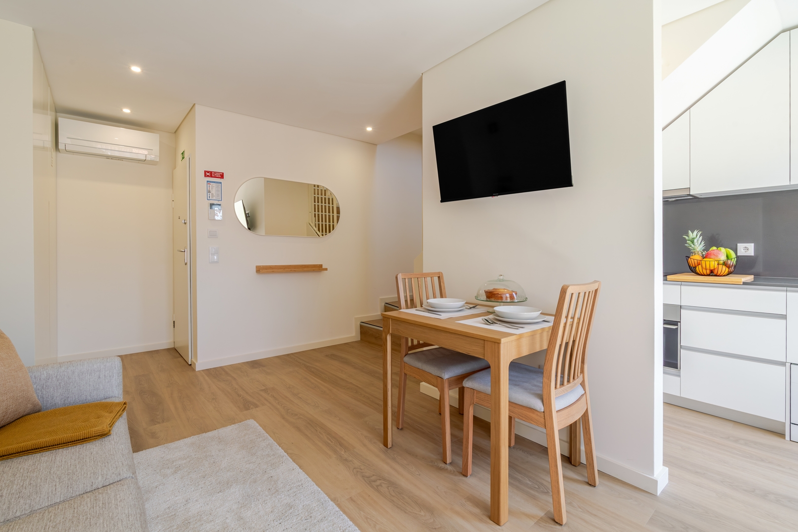 Stylish Balcony Apt & 2 Cozy Studios by HostWise 12 Host Wise Booking