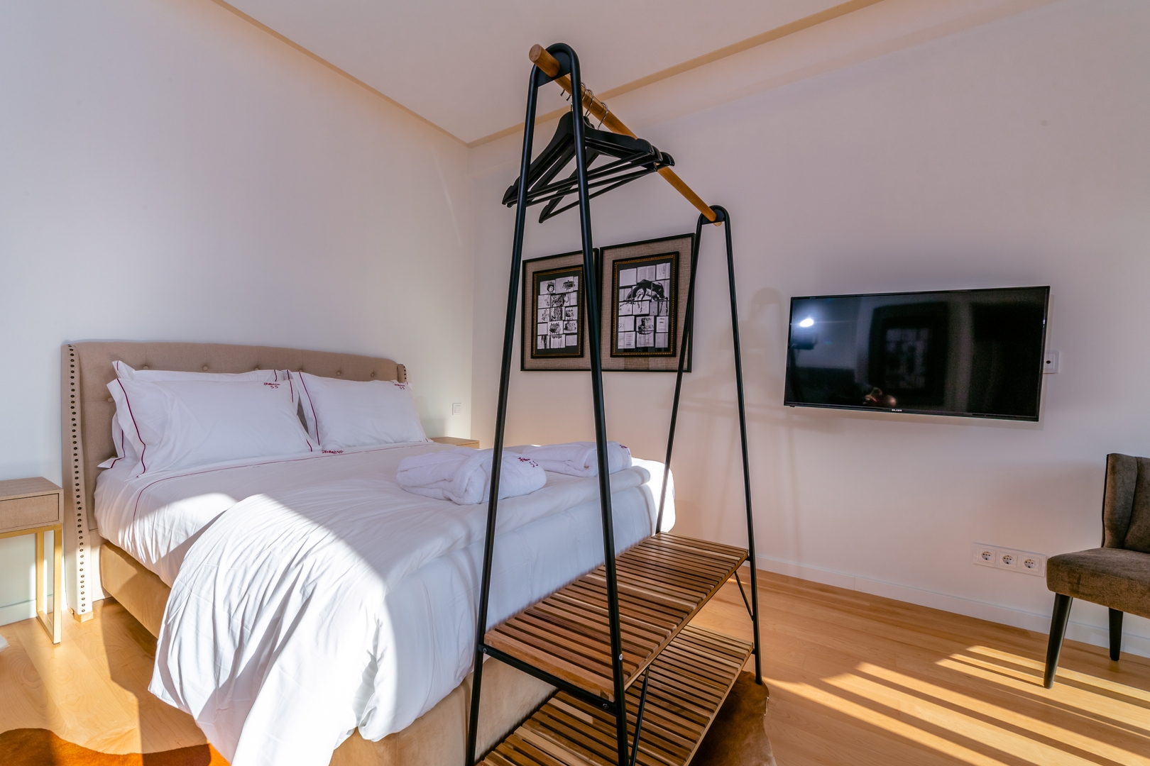 Central Apartments Stay Near Clérigos by HostWise 74 Host Wise Booking
