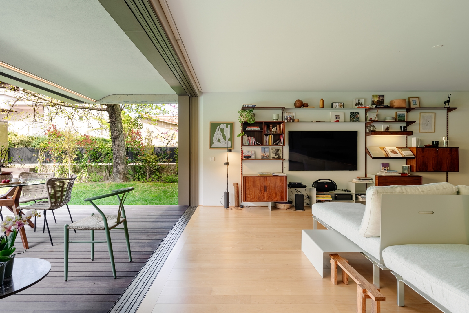 Grand Villa w/ Pool, Garden & Garage by HostWise 26 Host Wise Booking