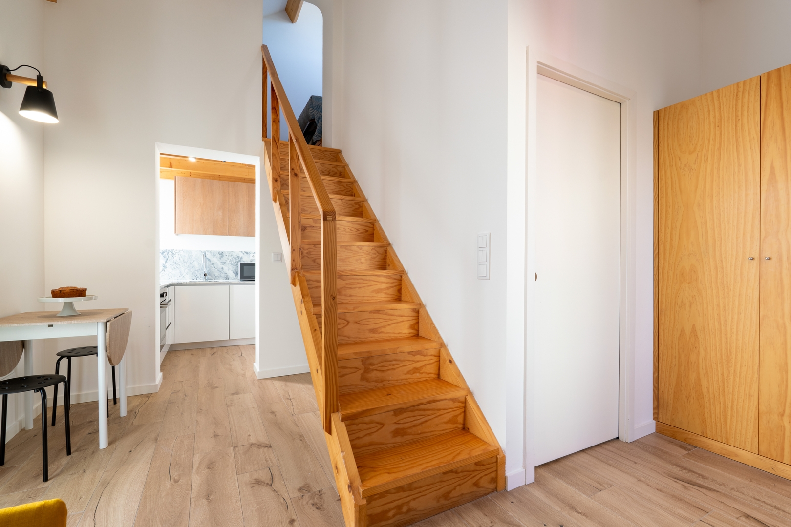 Cozy T1 Flats with Courtyard BBQ by HostWise 28 Host Wise Booking