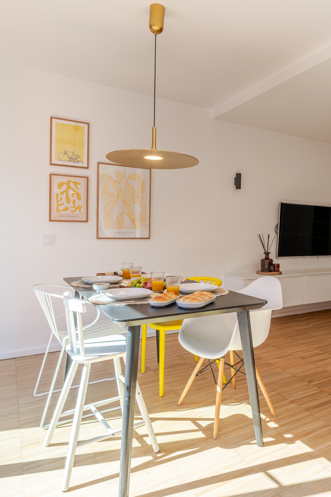 Stylish Open-Plan Flat with Swimming Pool by HostWise 9 Host Wise Booking