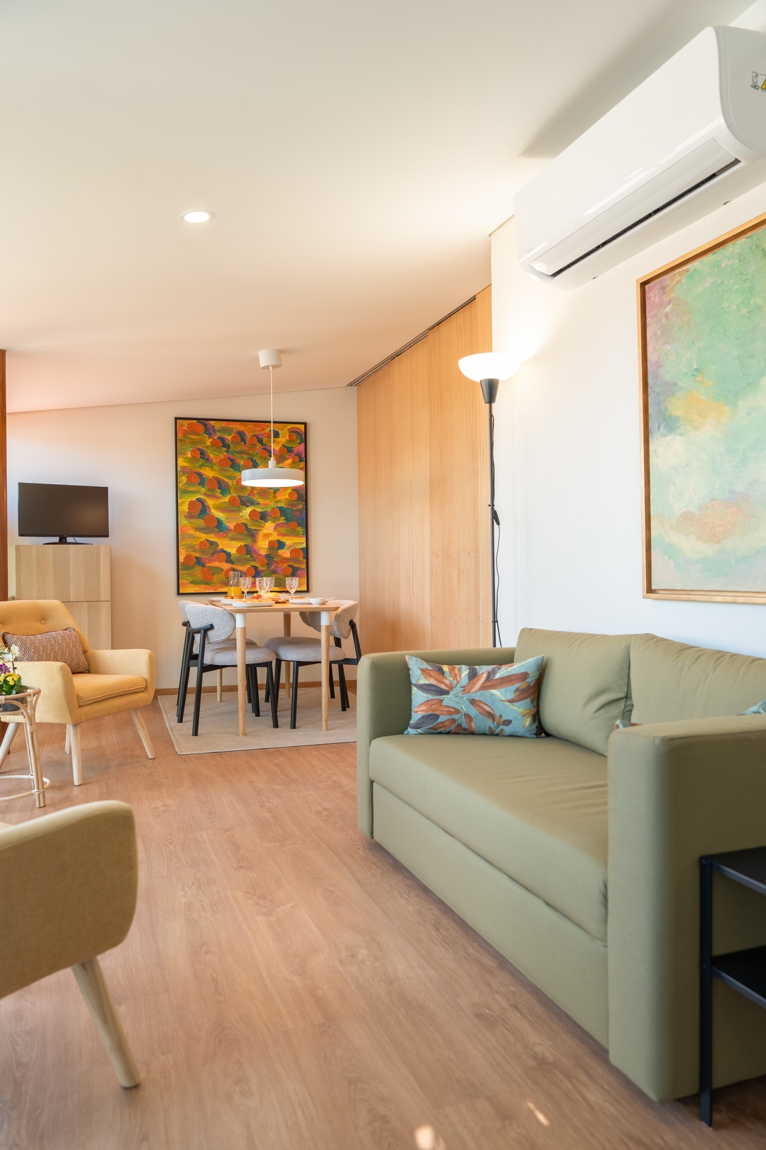 Artistic Studio with Terrace in Foz by HostWise 25 Host Wise Booking